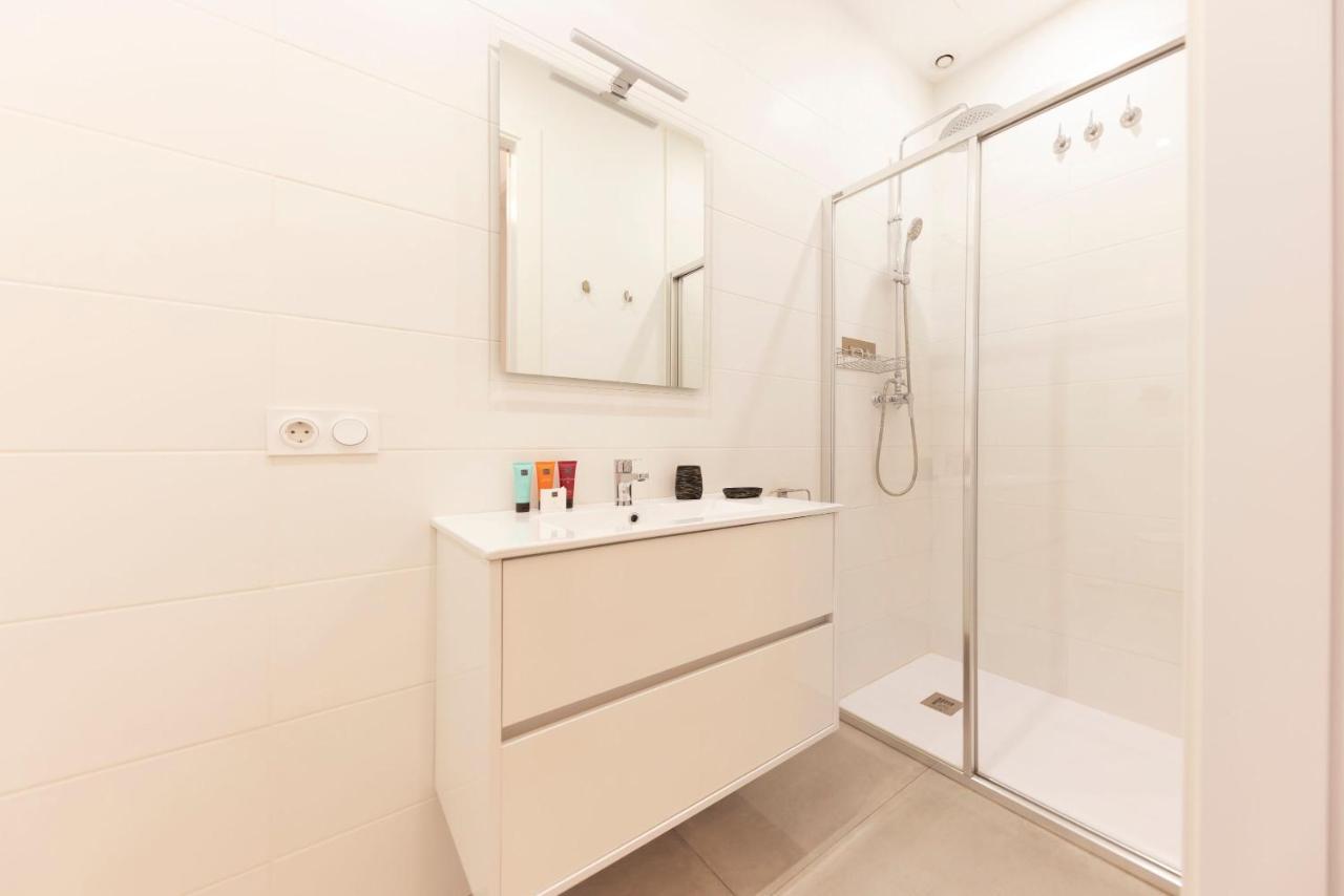 Bravissimo Riu Onyar Apartment ชีโรนา ภายนอก รูปภาพ